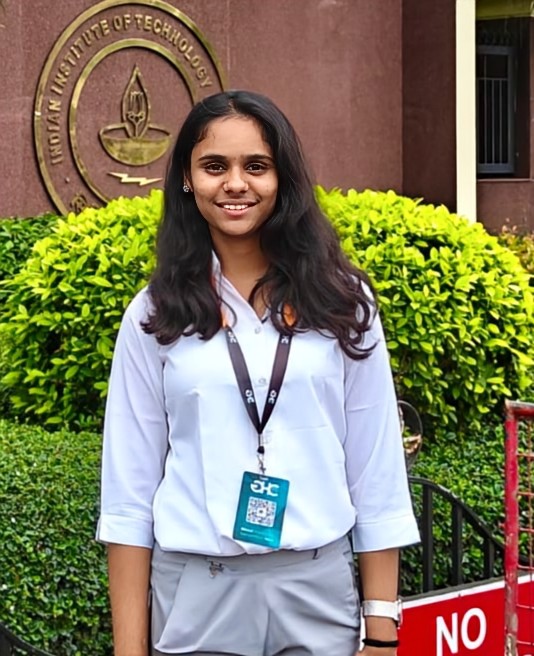 Anchor Deeksha Reddy Hyperion